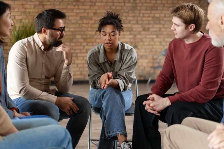 Group therapy session at ZipHealthy Bentonville